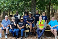 sonya-jerry-volunteers-at-tables-1000