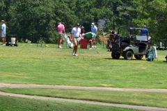 Golfers-warming-up-for-the-tournament-750